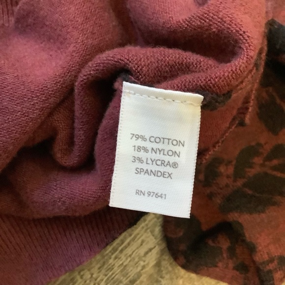 j.jill Women’s Medium Button Front Cardigan Maroon With Black Flowers Soft - Picture 5 of 6